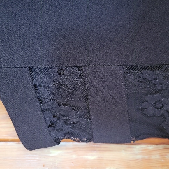 Women Dress - Picture 3 of 8